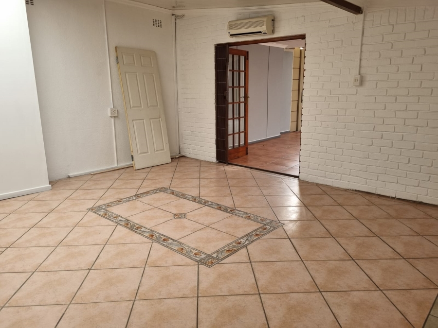 4 Bedroom Property for Sale in Churchill Estate Western Cape